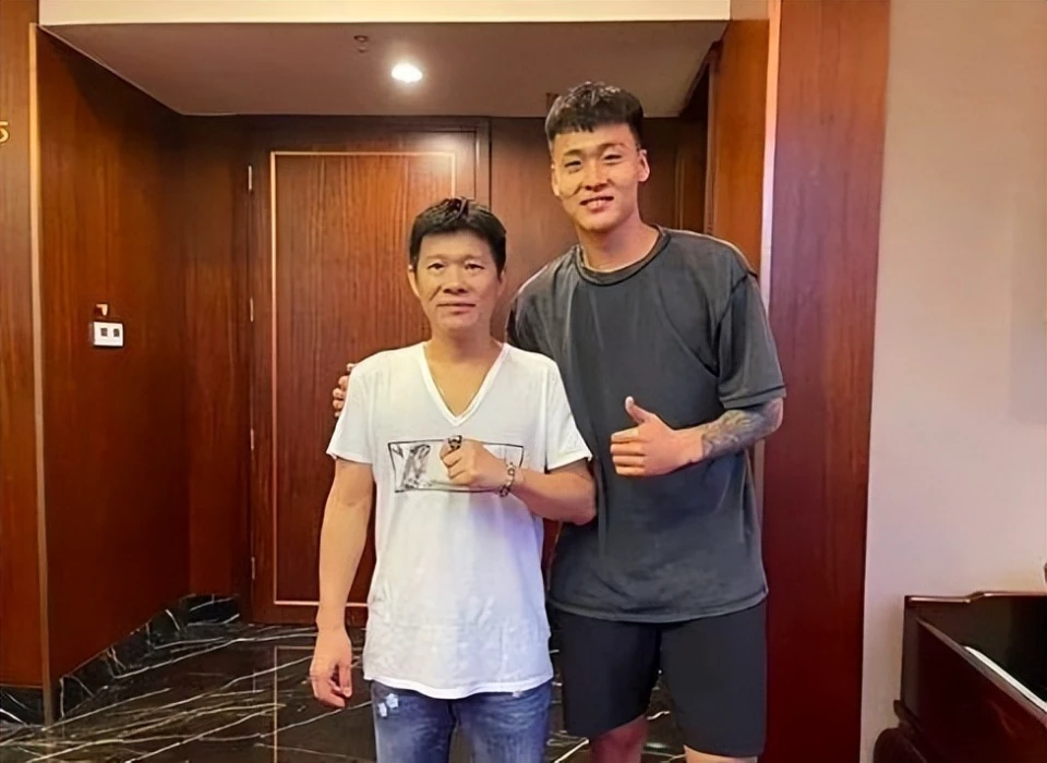 如何通过团队配合提高篮板成功率?_1